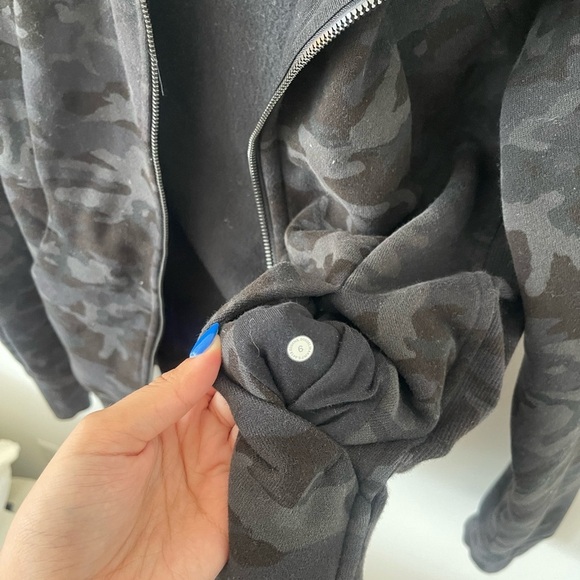 Lululemon Scuba Camouflage Zip-Up Hoodie - Picture 6 of 6